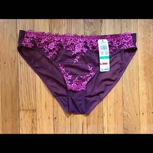 NWT - Wacoal Purple/Pink Floral Lace Panty - Large